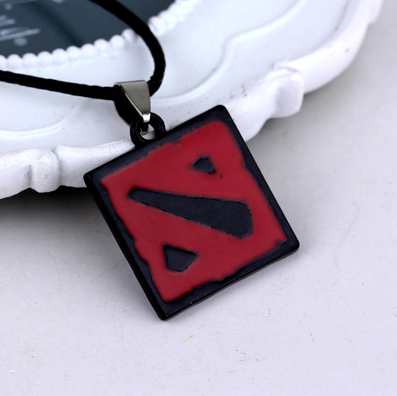 Collar con colgante de juego D - Gaming Accessories As Gifts reseña y precio
